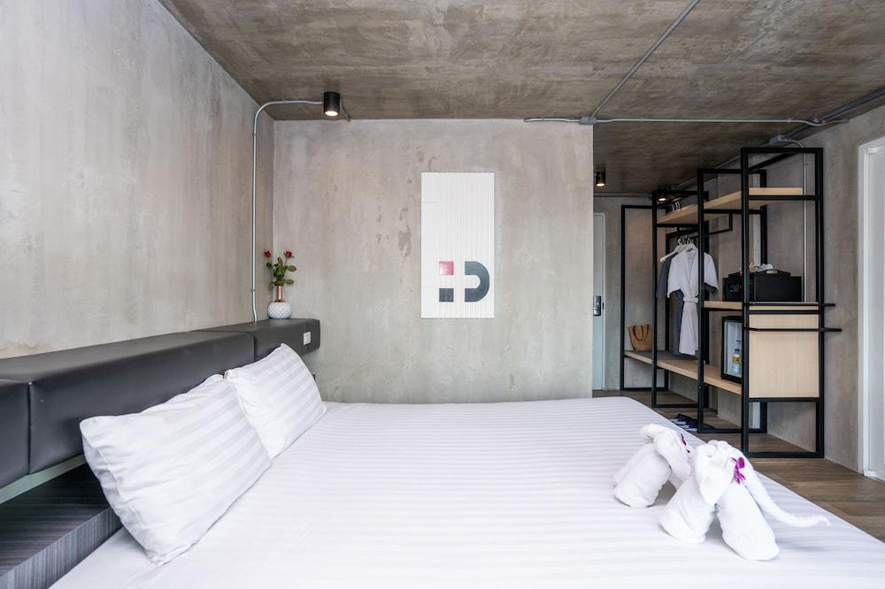Dsure Hotel Phuket Patong Extérieur photo