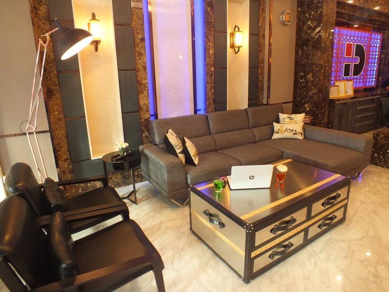 Dsure Hotel Phuket Patong Extérieur photo