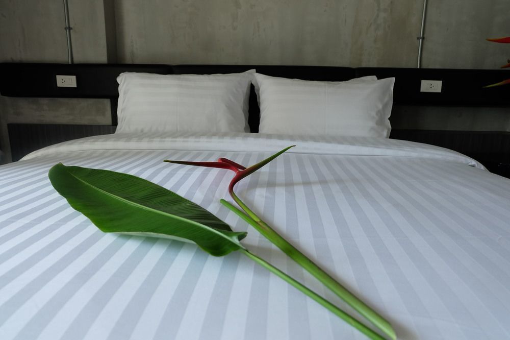 Dsure Hotel Phuket Patong Extérieur photo