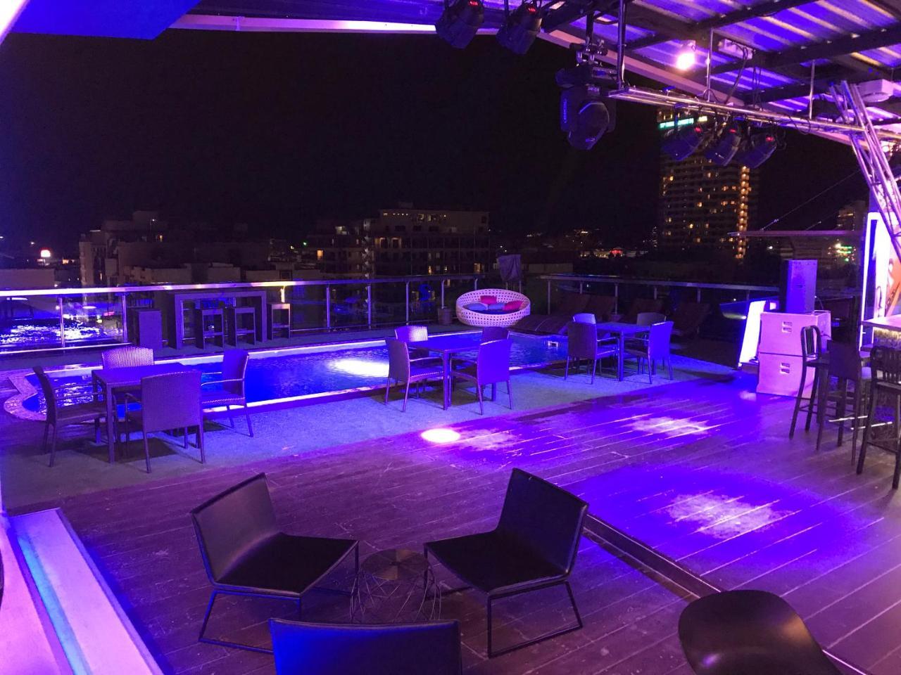 Dsure Hotel Phuket Patong Extérieur photo